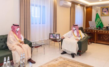 سمو أمير الجوف يلتقي رؤساء مراكز طبرجل ويؤكد على خدمة أبناءها