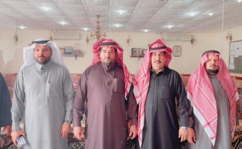 رجل الاعمال غلاب بن غايب بن سعدون يستقبل عدد من رجال الاعمال  والوجهاء ومنسوبي صحيفة الشمال في ديوانه بحائل