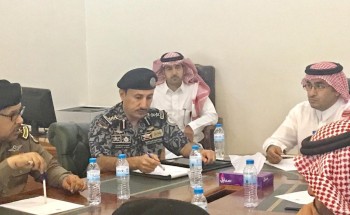اجتماع محافظ العلا المكلف بالهيئة الملكية،والأجهزة الأمنية استعدادا لشتاء طنطورة2 اجتماع محافظ العلا المكلف بالهيئة الملكية،والأجهزة الأمنية استعدادا لشتاء طنطورة2
