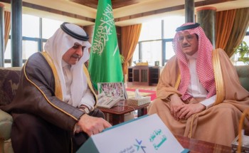 سمو أمير تبوك يدشن أعمال جولة تطوير القطاع غير الربحي بالمنطقة