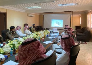 محافظ ضرية يعقد اجتماع مع الادارات الحكومية استعداداً لمزاد الإبل محافظ ضرية يعقد اجتماع مع الادارات الحكومية استعداداً لمزاد الإبل