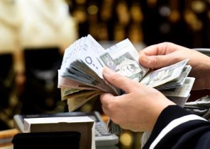 تعرّض سيدة لعملية نصب واحتيال وسحب 43 ألف ريال من حسابها بجازان تعرّض سيدة لعملية نصب واحتيال وسحب 43 ألف ريال من حسابها بجازان