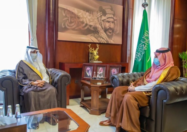سمو الأمير عبدالعزيز بن سعد يستقبل رئيس جامعة حائل سمو الأمير عبدالعزيز بن سعد يستقبل رئيس جامعة حائل