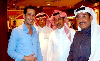 بعد سنوات من القطيعة.. صدفة تجمع السدحان والقصبي والحمود.. والأخير يعلق! بعد سنوات من القطيعة.. صدفة تجمع السدحان والقصبي والحمود.. والأخير يعلق!
