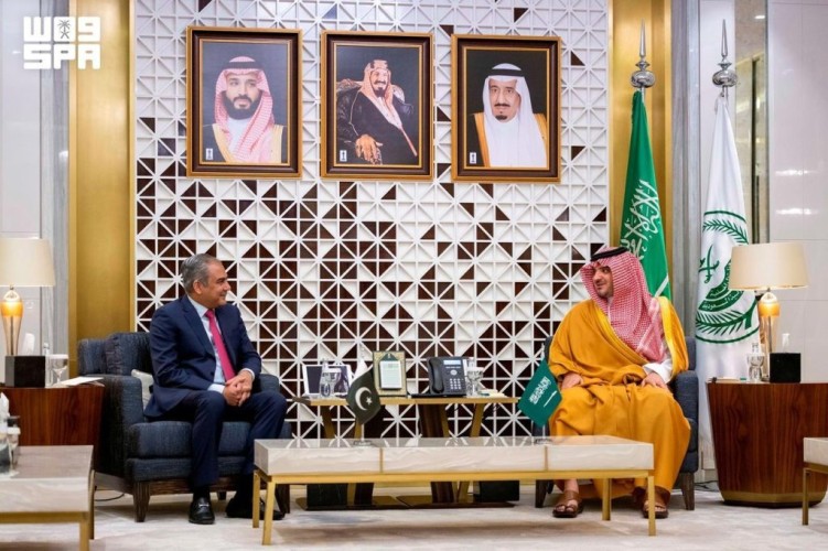 السعودية وباكستان توقعان مذكرة تفاهم لتعزيز التعاون العلمي والتدريبي والبحثي بين وزارتي الداخلية