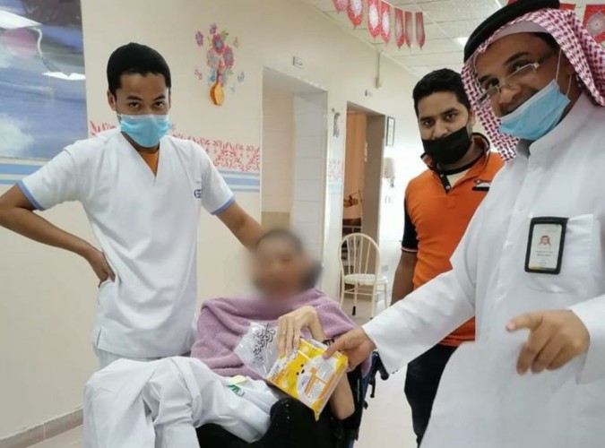 التاهيل الشامل للذكور بالدمام يهنئ القيادة ويعايد مستفيديه بعيد الفطر