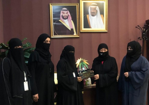 تكريم جمعية أم القرى لإنجازاتها المتميزة في التصدي لجائحة كورونا تكريم جمعية أم القرى لإنجازاتها المتميزة في التصدي لجائحة كورونا