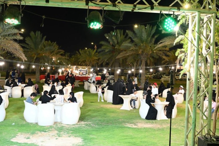 جمعية التنمية الأهلية بشمال سكاكا تنظم فعالية «بازار الجمعة» في متنزه النخيل لتعزيز الحراك المجتمعي
