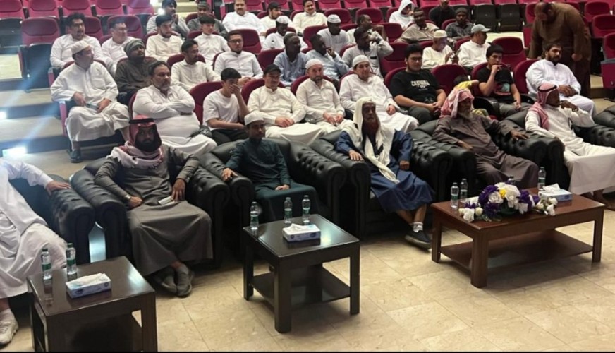 تعليم الطائف يدرب سائقي النقل التعليمي على القيادة الآمنة