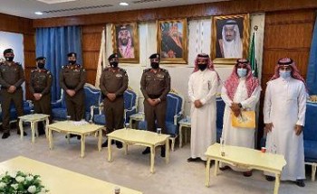 وفد من هيئة حقوق الإنسان بحائل يتوجه بزيارة مدير شرطة المنطقة اللواء الدكتور كتاب بن عقيلان العتيبي وفد من هيئة حقوق الإنسان بحائل يتوجه بزيارة مدير شرطة المنطقة اللواء الدكتور كتاب بن عقيلان العتيبي