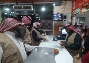 بلدية صوير تقوم بجولات ميدانية لتعزيز الرقابة الصحية بلدية صوير تقوم بجولات ميدانية لتعزيز الرقابة الصحية
