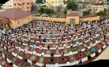 شاهد .. جموع المصلين يؤدون صلاة العيد في أكثر من عشرين ألف بمختلف مناطق المملكة للعام الجاري 1442هـ شاهد .. جموع المصلين يؤدون صلاة العيد في أكثر من عشرين ألف بمختلف مناطق المملكة للعام الجاري 1442هـ