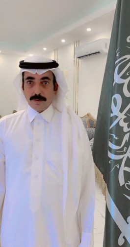 “هذا وطنا ما يشابه الأوطان .. هي دارنا وأفخر لقالوسعودي” .. الشاعر عويض بن شامان يهنئ خادم الحرمين وولي العهد بمناسبة اليوم الوطني الـ 91