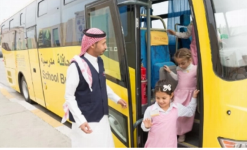 المرور يشدد على سلامة الطلاب داخل الحافلات المدرسية.. ويحدد اشتراطات السائقين المرور يشدد على سلامة الطلاب داخل الحافلات المدرسية.. ويحدد اشتراطات السائقين
