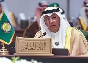 مجلس التعاون يرحب بالمبادرة العُمانية لإجلاء أكثر من 11 ألف بحار عبر مضيق هرمز
