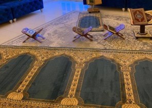 بالصور .. أسر سعودية تخصص مصليات صغيرة في أحد أركان المنزل لأداء صلاة التراويح بالصور .. أسر سعودية تخصص مصليات صغيرة في أحد أركان المنزل لأداء صلاة التراويح