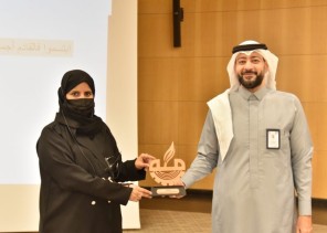 “غرفة مكة” تنظم ورشة عمل لـ 40 طالبة من الموهوبات بالتعاون مع إدارة التعليم “غرفة مكة” تنظم ورشة عمل لـ 40 طالبة من الموهوبات بالتعاون مع إدارة التعليم