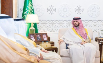 نائب أمير الشرقية يستقبل معالي وزير البلديات والإسكان