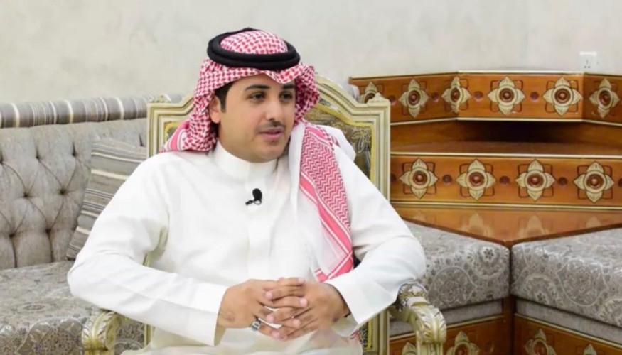 الاعلامي طارق آل مزهود يتلقى التعازي في وفاة جدته
