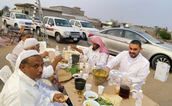 أهالي قرية أبو المض يجسدون روح رمضان بإفطار جماعي وتواصل اجتماعي مميز