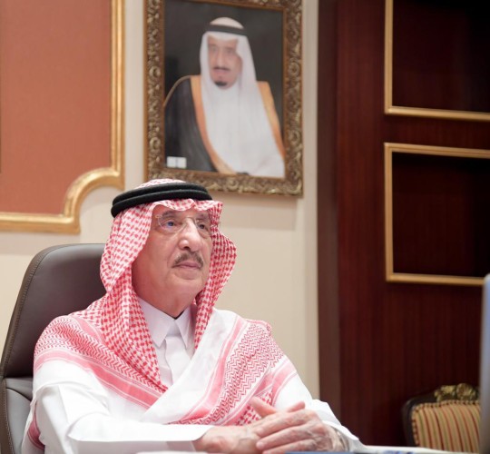 سمو الأمير محمد بن ناصر يرعى افتراضيا عبر -الاتصال المرئي- حفل معايدة تعليم جازان ويشيد بجهودهم في خدمة الأجيال التعليمية..