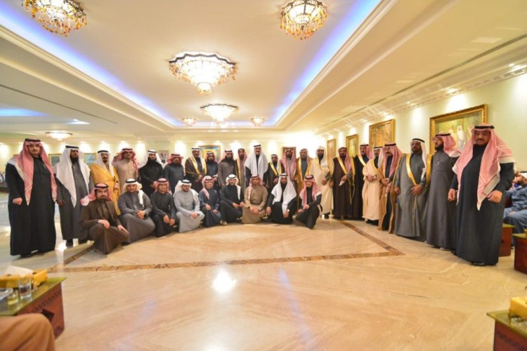 الشيخ فرحان بن نايف الفيصل الجربا يحتفي بآل صخيل