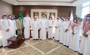 “الفضلي” يكرِّم الباحثين في مركز إنتاج وتقييم اللقاحات البيطرية لتسجيلهم براءة اختراع في سبق علمي عالمي “الفضلي” يكرِّم الباحثين في مركز إنتاج وتقييم اللقاحات البيطرية لتسجيلهم براءة اختراع في سبق علمي عالمي