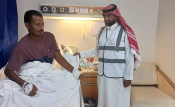 “لمسة حانية” في جازان.. متطوعو “أثر 2030” يواسون المرضى في مستشفيات المنطقة (صور)
