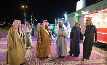 بتكلفة 270 ألف ريال.. توزيع 18 عربة “بيع طعام” لتمكين شباب وأسر وادي الدواسر بتكلفة 270 ألف ريال.. توزيع 18 عربة “بيع طعام” لتمكين شباب وأسر وادي الدواسر