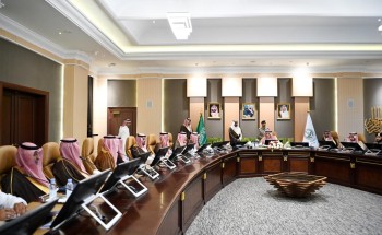 سمو أمير جازان يرأس الاجتماع الدوري للجنة الرئيسية للدفاع المدني بالمنطقة