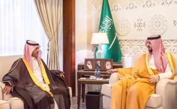 نائب أمير الشرقية يستقبل المشرف العام على المكتب الإقليمي لصحيفة “عكاظ” بالمنطقة