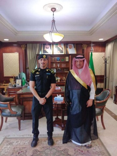 محافظ الخفجي يقلد فراس الدوسري رتبته الجديدة