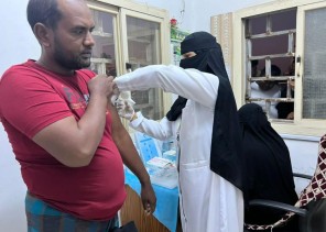 أكثر من 25 ألف مستفيد من حملة التطعيم ضد الإنفلونزا الموسمية التي تنفذها مراكز تخصصي تبوك أكثر من 25 ألف مستفيد من حملة التطعيم ضد الإنفلونزا الموسمية التي تنفذها مراكز تخصصي تبوك