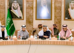 أمين الشرقية يناقش منجزات الأمانة لعام 2022 ومستهدفات عام 2023 أمين الشرقية يناقش منجزات الأمانة لعام 2022 ومستهدفات عام 2023
