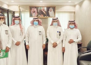 محافظ فيفاء يستقبل فريق الأمانة العامة للجنة الوطنية لمكافحة التبغ بمنطقة جازان محافظ فيفاء يستقبل فريق الأمانة العامة للجنة الوطنية لمكافحة التبغ بمنطقة جازان