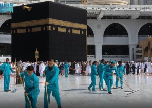 الهيئة العامة للعناية بشؤون الحرمين تسخر إمكاناتها لصلاة الجمعة بالمسجد الحرام الهيئة العامة للعناية بشؤون الحرمين تسخر إمكاناتها لصلاة الجمعة بالمسجد الحرام