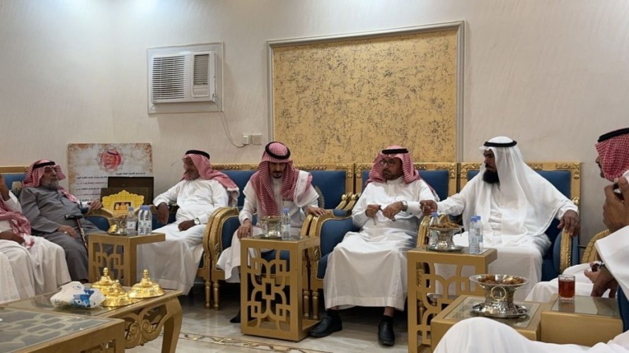رجل الأعمال عايد بن شويلع  يقيم مأدبة عشاء احتفالاً بسلامة الرفاعي بمحافظة ينبع
