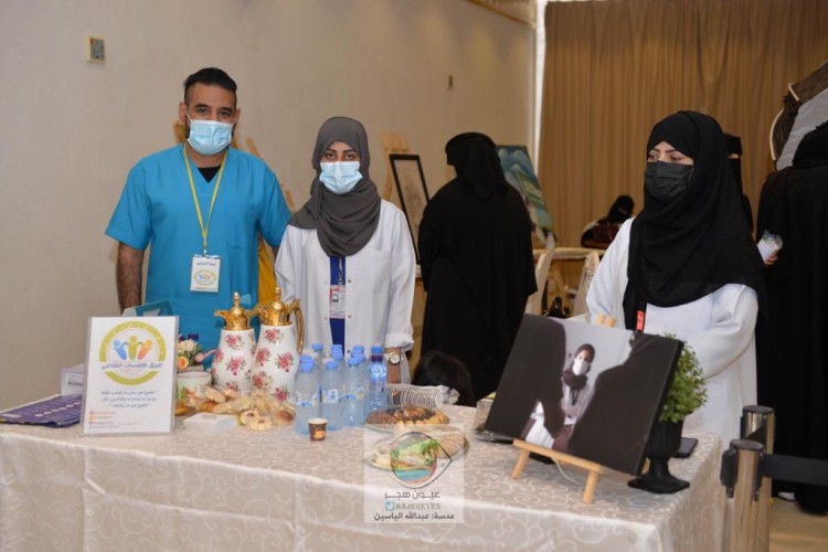 ركن توعوي استكمال للاحترازات للحد من جائحة ⁧‫كورونا‬⁩‬ بمشروع أرض الحضارات ب ⁧جبل القارة‬⁩ السياحي بالاحساء