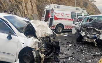 الهلال الأحمر: وقوع حادث تصادم بالمندق وإصابة 3 أشخاص