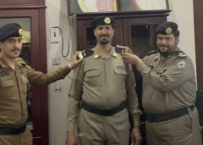 قائد امن طريق حائل – المدينة يقلد فرحان الحربي رتبته الجديدة “وصحيفة الشمال” تبارك له قائد امن طريق حائل – المدينة يقلد فرحان الحربي رتبته الجديدة “وصحيفة الشمال” تبارك له