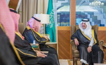 أمير الشرقية يستقبل معالي مساعد وزير الموارد البشرية والتنمية الاجتماعية للخدمات المشتركة أمير الشرقية يستقبل معالي مساعد وزير الموارد البشرية والتنمية الاجتماعية للخدمات المشتركة