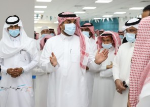 مدير صحة جازان يدشن معرض الإبداع الأول “أحاجي” مدير صحة جازان يدشن معرض الإبداع الأول “أحاجي”