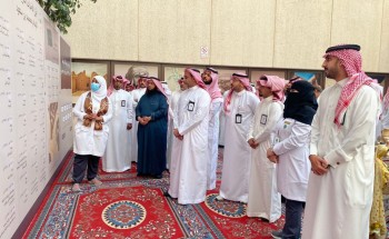 أكثر من 400 زائر في أول أيام معرض مراحل ” تأسيس المملكة ” بولادة الدمام أكثر من 400 زائر في أول أيام معرض مراحل ” تأسيس المملكة ” بولادة الدمام