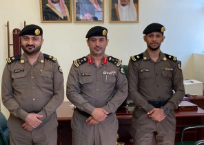 العميد الحقباني يقلد مديري سلوى والبطحاء الخميس والنعيم رتبهم الجديدة « رائد » العميد الحقباني يقلد مديري سلوى والبطحاء الخميس والنعيم رتبهم الجديدة « رائد »