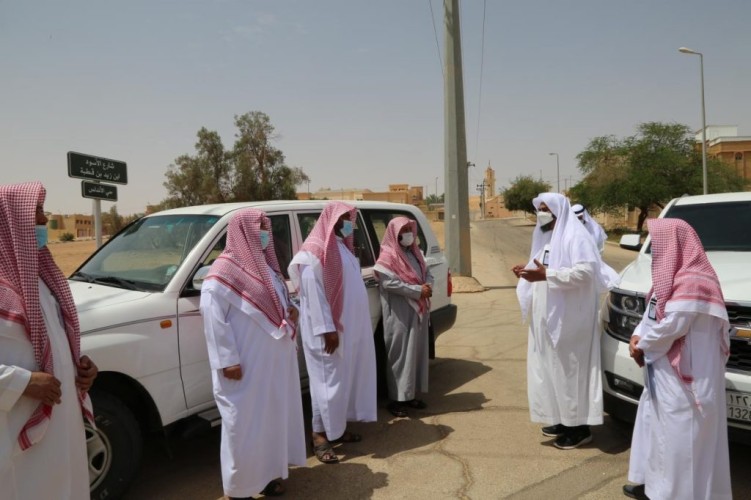 مدير فرع هيئة القصيم يزور هيئة الشماسية ويتفقد العمل الميداني