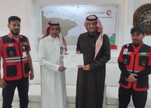 مدير فرع الهلال الأحمر بالشمالية يكرم سفراء الحياة والحاصليين على شهادات تميز
