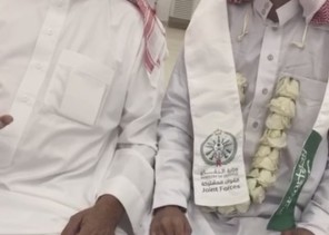 بالفيديو: البطل “عادل المظيبري الرشيدي”  يطمئن الجميع بعد سنوات من الأسر .. ووالده : فرحه عارمه في قلبي وأشكر خادم الحرمين وولي عهده الأمين