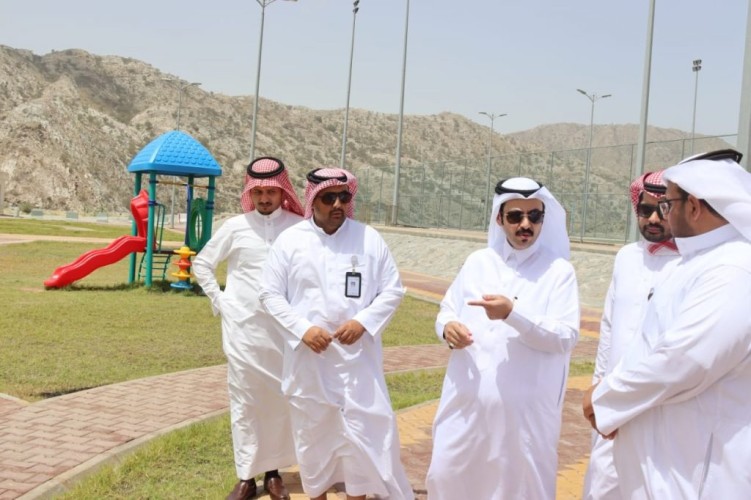 “آل مصمع” يتفقد مركزي الحبيل وحسوة ويتابع سير العمل بهما