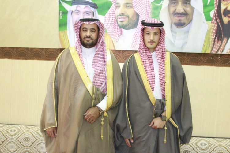 بدون مراسم .. الشيخ سعد الرقاص “يحتفل بزواج أبنه ( متعب ) وسط أجواء عائلية مختصرة