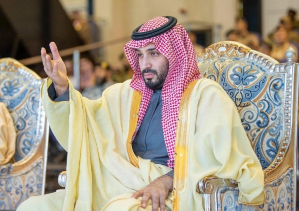 شاهد: ولي العهد يرعى حفل تخريج الدفعة 97 من طلبة كلية الملك فيصل الجوية